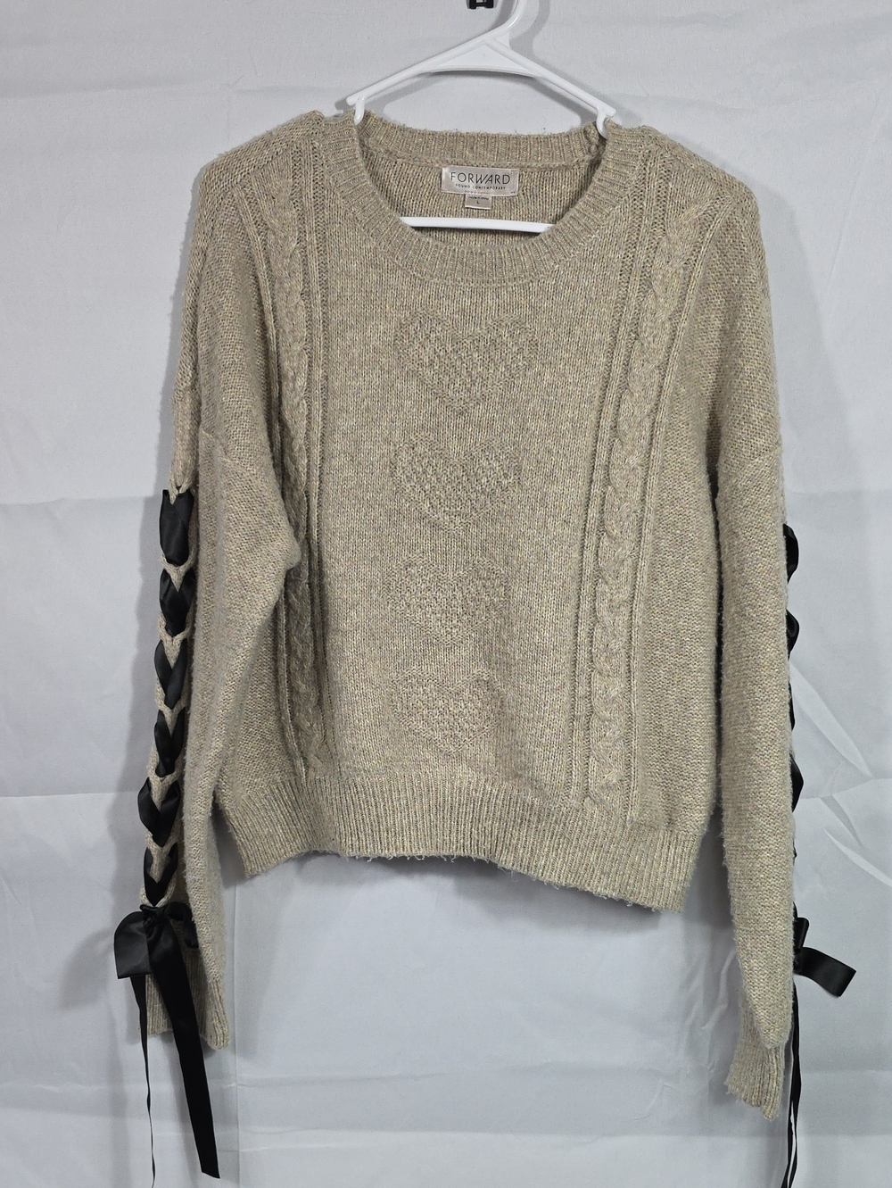 Forward Womens Size Large Cream Cable Knit Sweater w Black Ribbon Sleeves (W470)